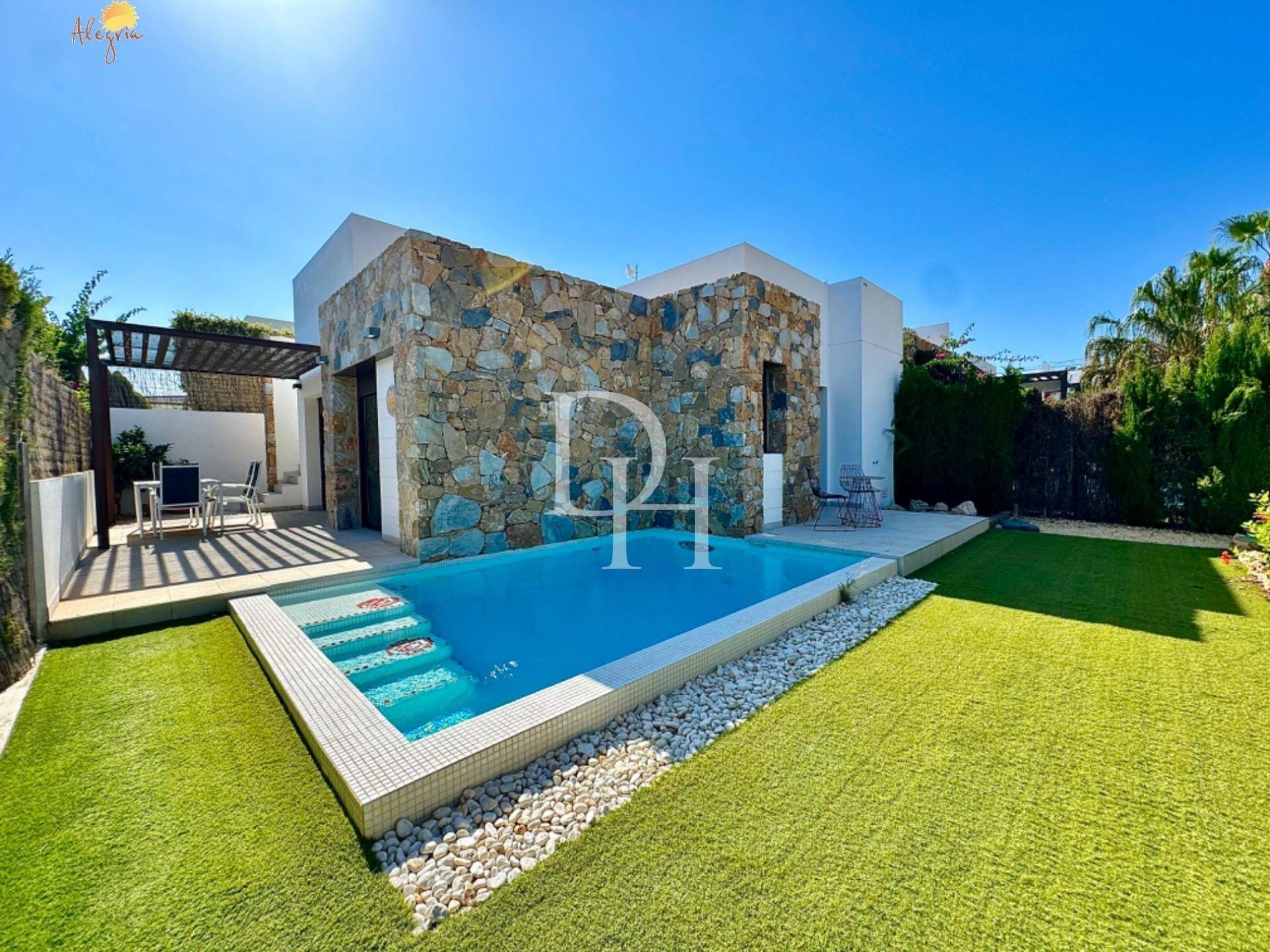 Будинок / Вілла, Іспанія, регион Валенсія, Торревьєха, 294 900 € фото 1