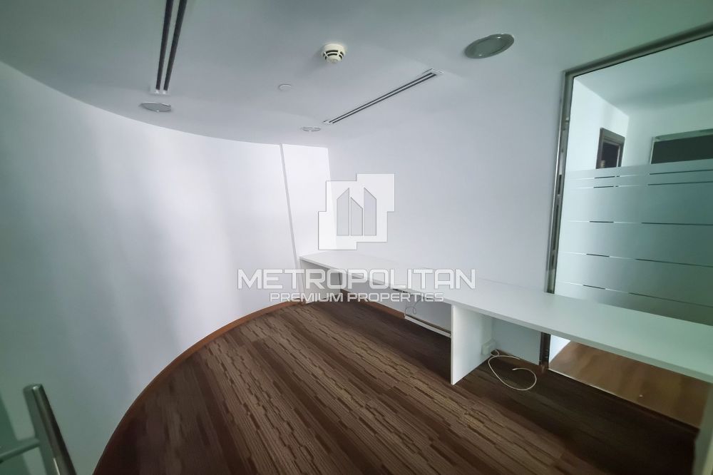 В престижном здании Executive Tower D (Aspect Tower) в Дубае - 340000Dh - Ref: 10162 фото 3