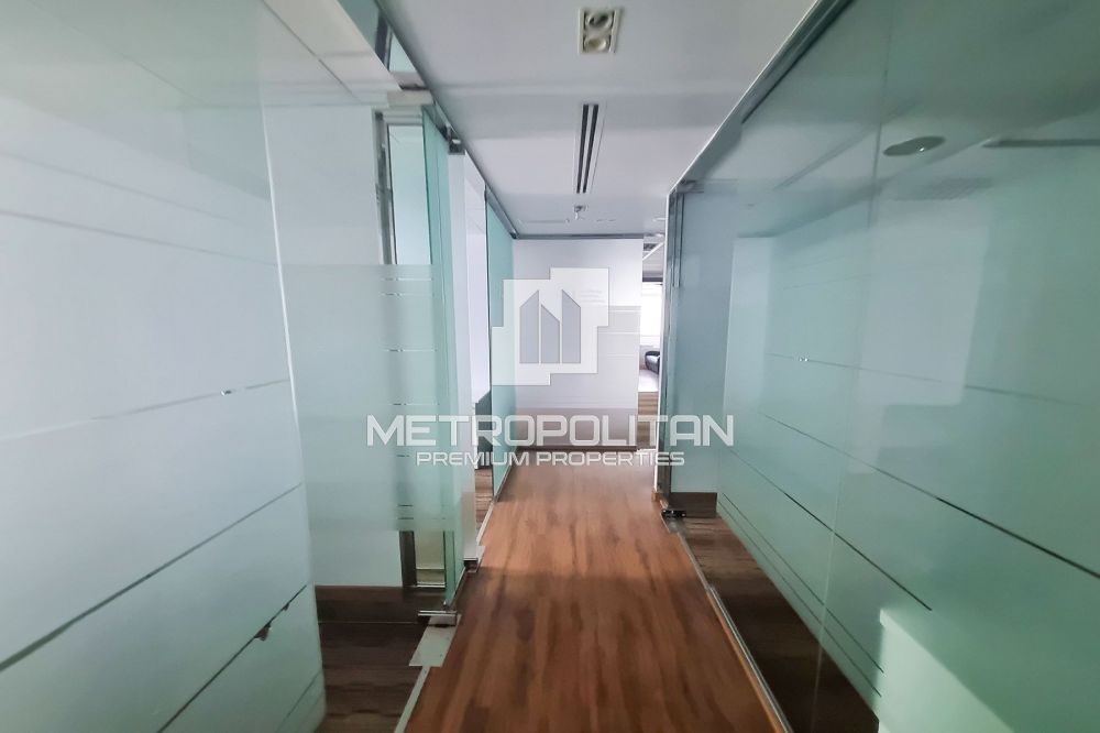 В престижном здании Executive Tower D (Aspect Tower) в Дубае - 340000Dh - Ref: 10162 фото 9
