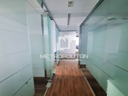 В престижном здании Executive Tower D (Aspect Tower) в Дубае - 340000Dh - Ref: 10162 фото 9