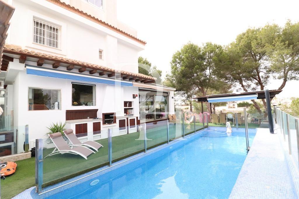 Дом / Вилла, Испания, регион Валенсия, Торревьеха, 496 000 € фото 1
