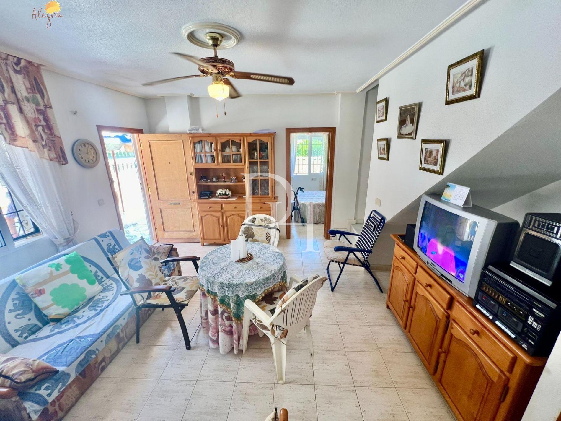 House / Townhouse, Spain, Valencia region, Torrevieja, 179 900 € photo 12