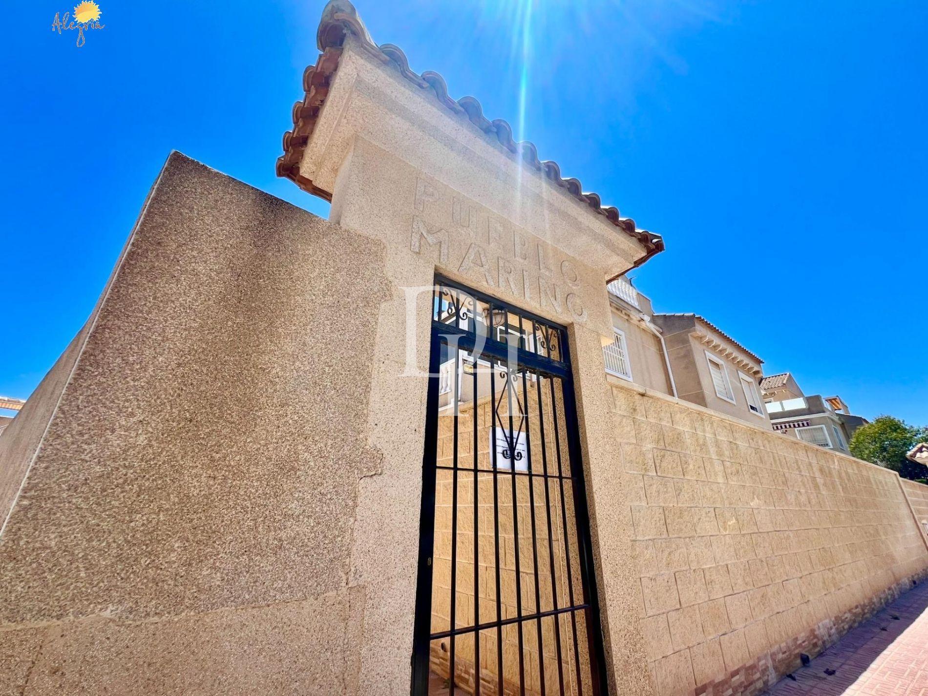 House / Townhouse, Spain, Valencia region, Torrevieja, 179 900 € photo 3