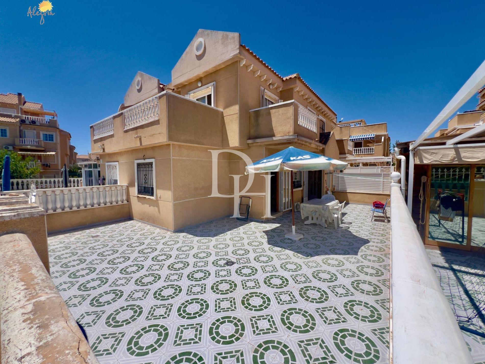 House / Townhouse, Spain, Valencia region, Torrevieja, 179 900 € photo 7