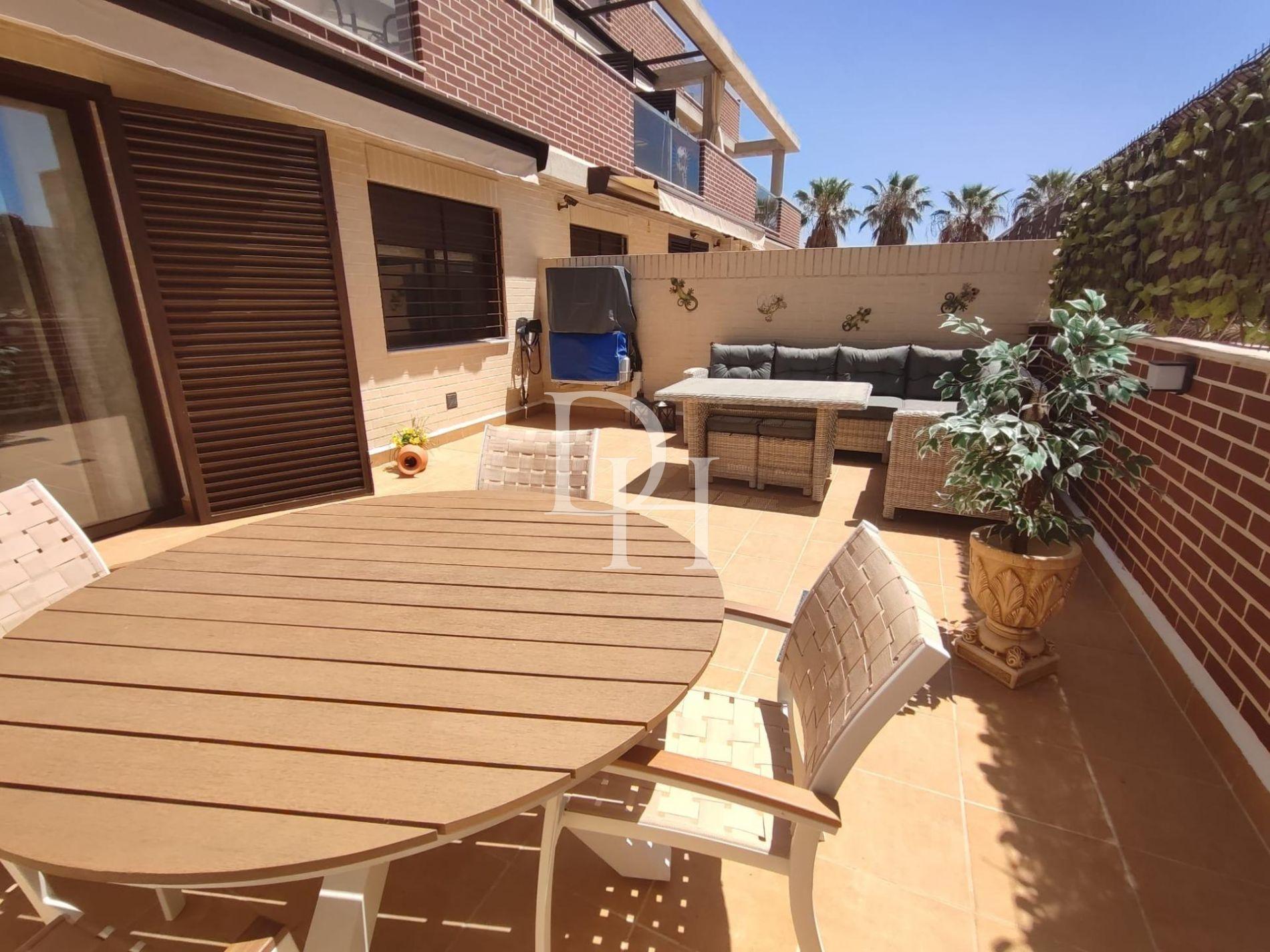 Дом / Таунхаус, Испания, регион Валенсия, Торревьеха, 172 000 € фото 7