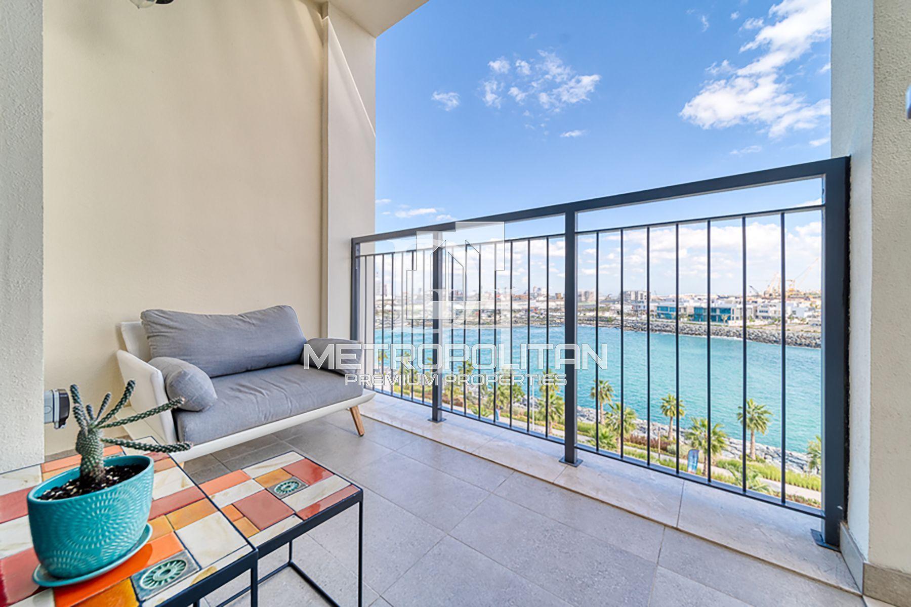 Apartments, UAE, Emirate of Dubai, Jumeirah, 2 479 000 Dh photo 1