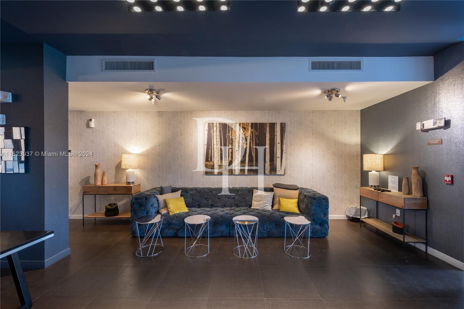 Apartments, USA, Florida, Miami, 575 000 $ photo 2