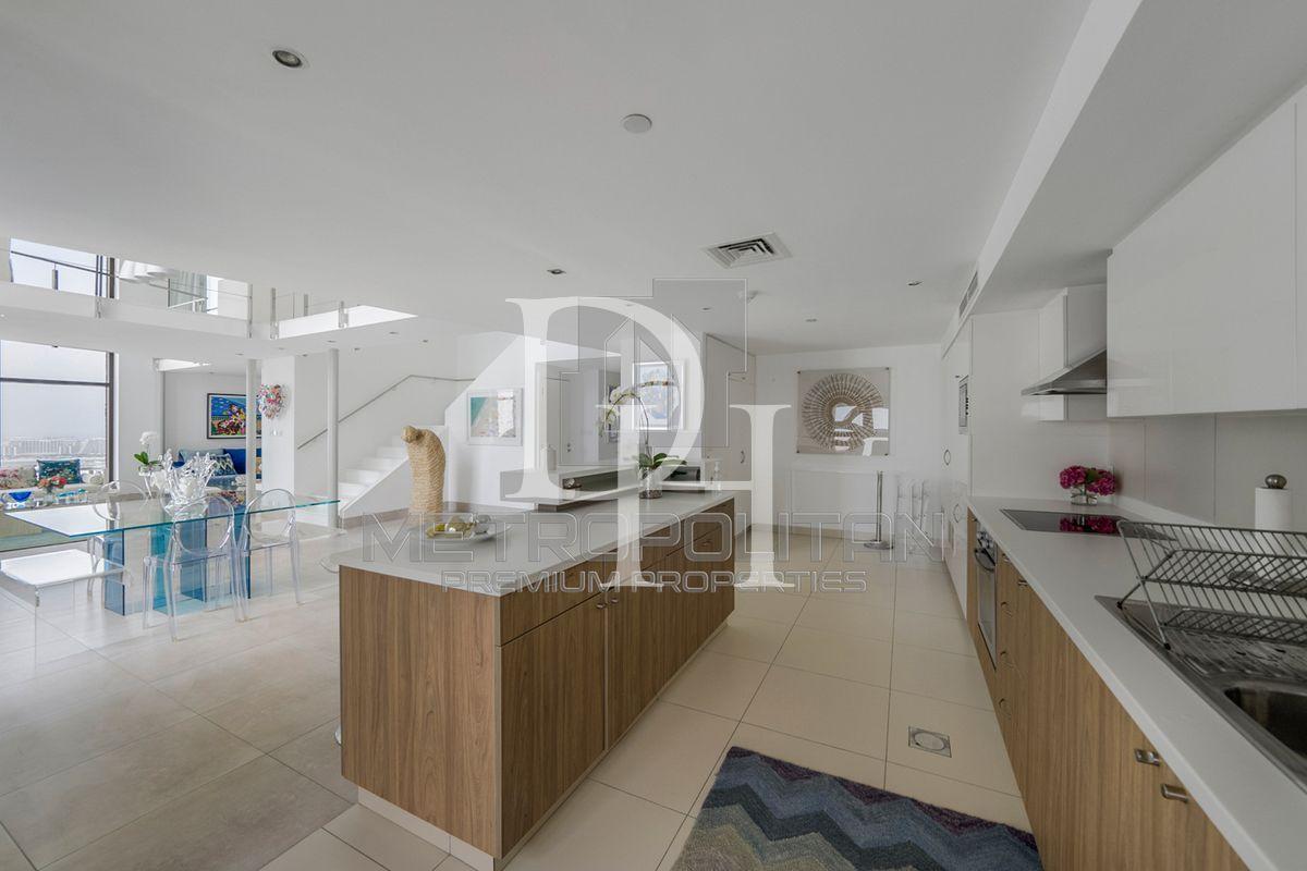 House / Townhouse, UAE, Emirate of Dubai, Jumeirah, 6 550 000 Dh photo 1