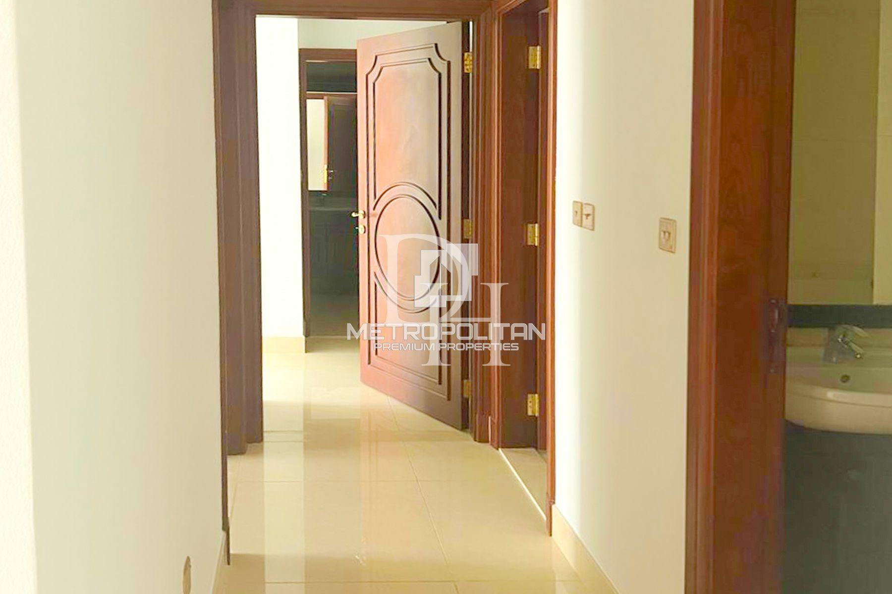 Apartments, UAE, Emirate of Dubai, Palm Jumeirah, 4 850 000 Dh photo 10