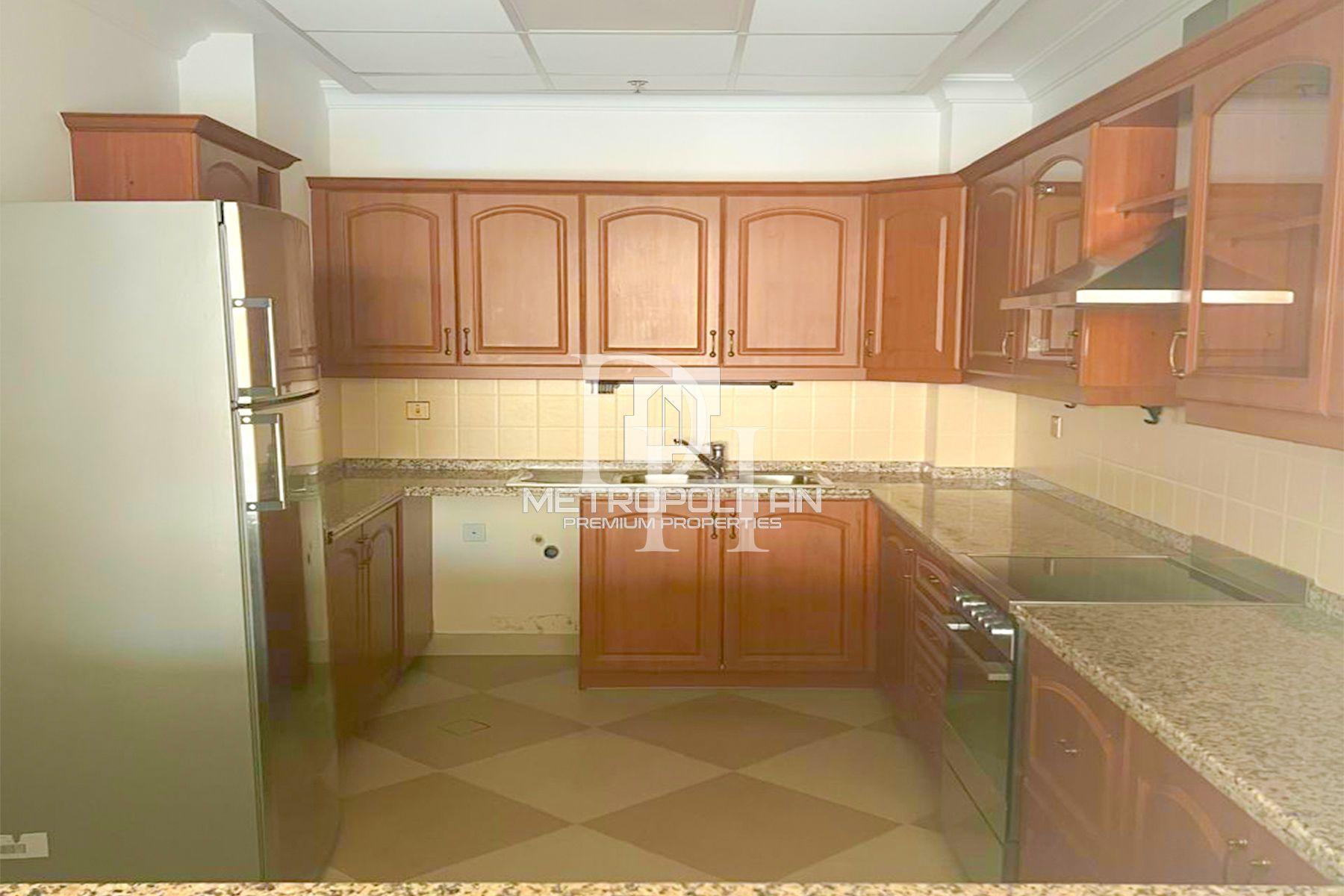 Apartments, UAE, Emirate of Dubai, Palm Jumeirah, 4 850 000 Dh photo 9