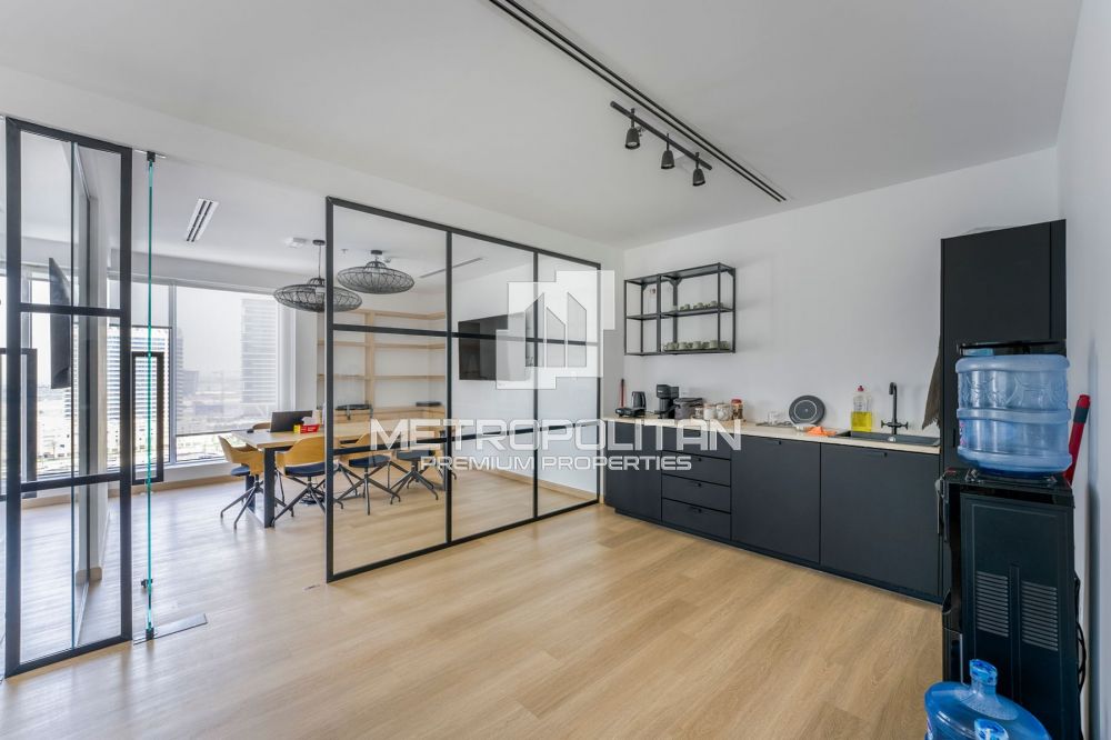 Недалеко от торгового центра Dubai Mall / Burj Khalifa в Дубае - 250000Dh - Ref: 10560 фото 4