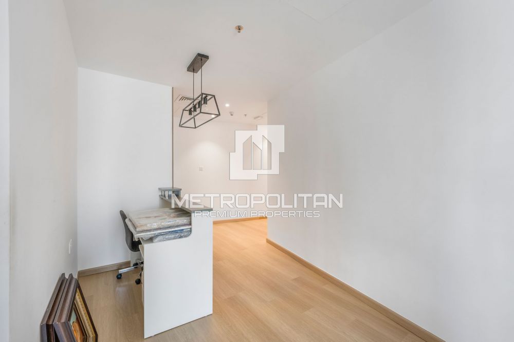 Недалеко от торгового центра Dubai Mall / Burj Khalifa в Дубае - 250000Dh - Ref: 10560 фото 6