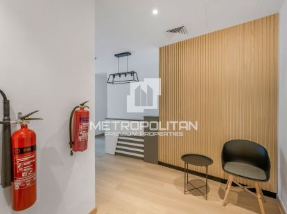 Недалеко от торгового центра Dubai Mall / Burj Khalifa в Дубае - 250000Dh - Ref: 10560 фото 8