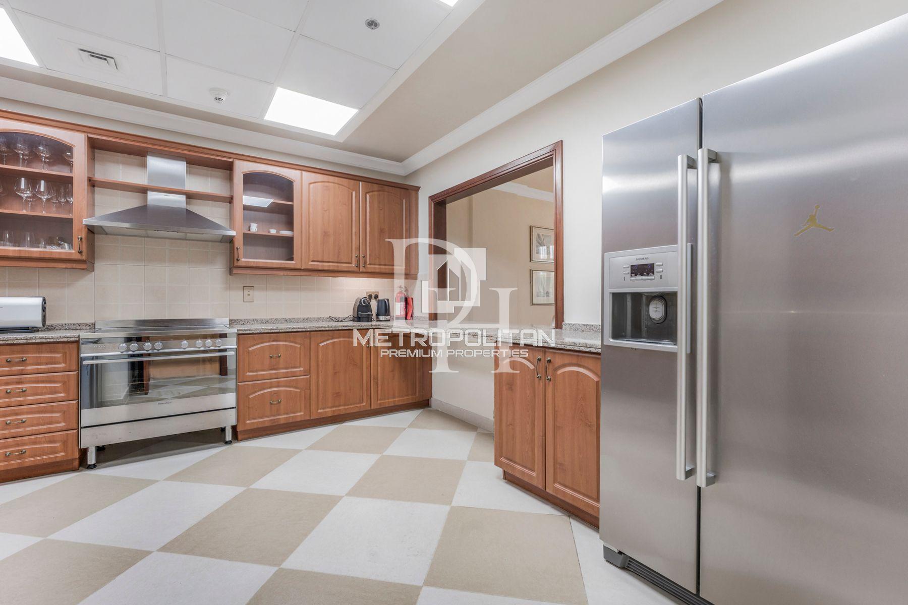 Apartments, UAE, Emirate of Dubai, Palm Jumeirah, 9 500 000 Dh photo 8