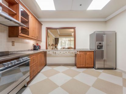 Apartments in Palm Jumeirah, UAE for 9 500 000Dh (ID:69466)