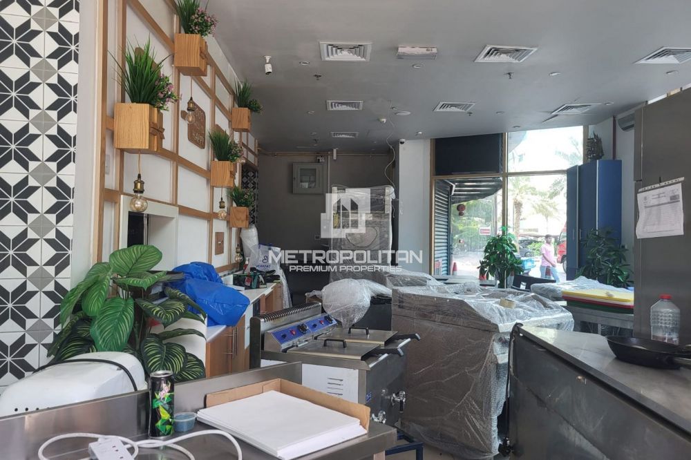 Расположенный на Шейх-Зайд-роуд, небоскреб DXB Tower в Дубае - 516000Dh - Ref: 10611 фото 2