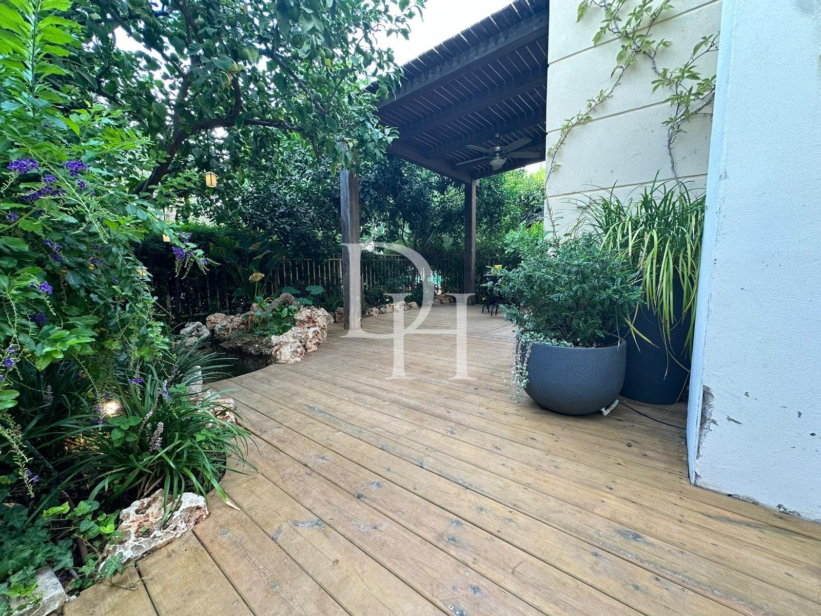 House / Cottage, Israel, Tel Aviv District, Tel Aviv, 900 000 € photo 1