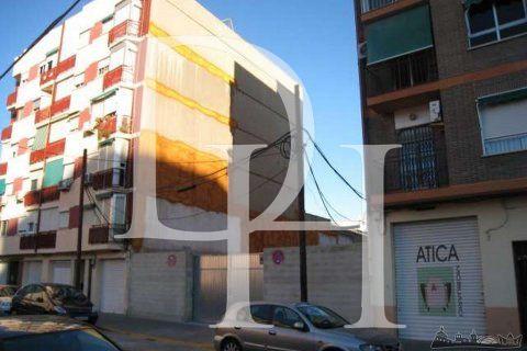 Земля, Испания, регион Валенсия, Валенсия, 1 800 000 € фото 1