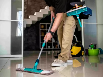 Professional cleaners in Turin (ID:10821)