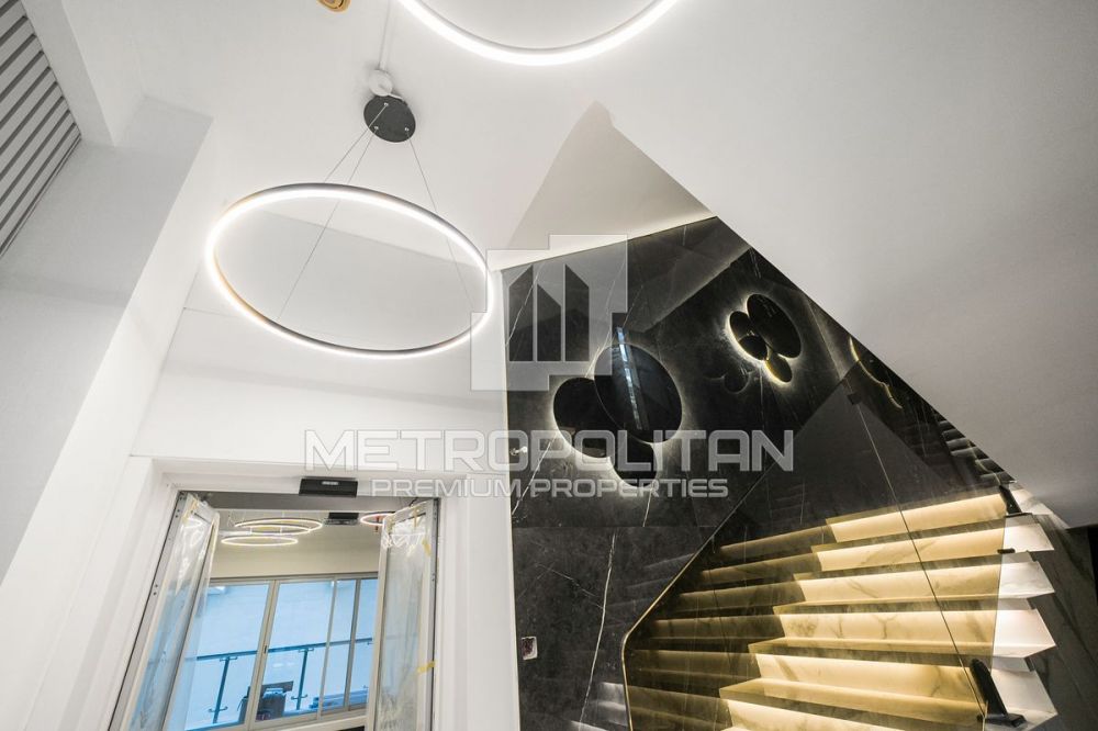 Класса люкс в бутик-отеле Plaza 13 в Дубае - 550000Dh - Ref: 10862 фото 6