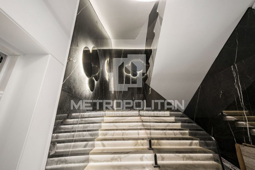 Класса люкс в бутик-отеле Plaza 13 в Дубае - 550000Dh - Ref: 10862 фото 8