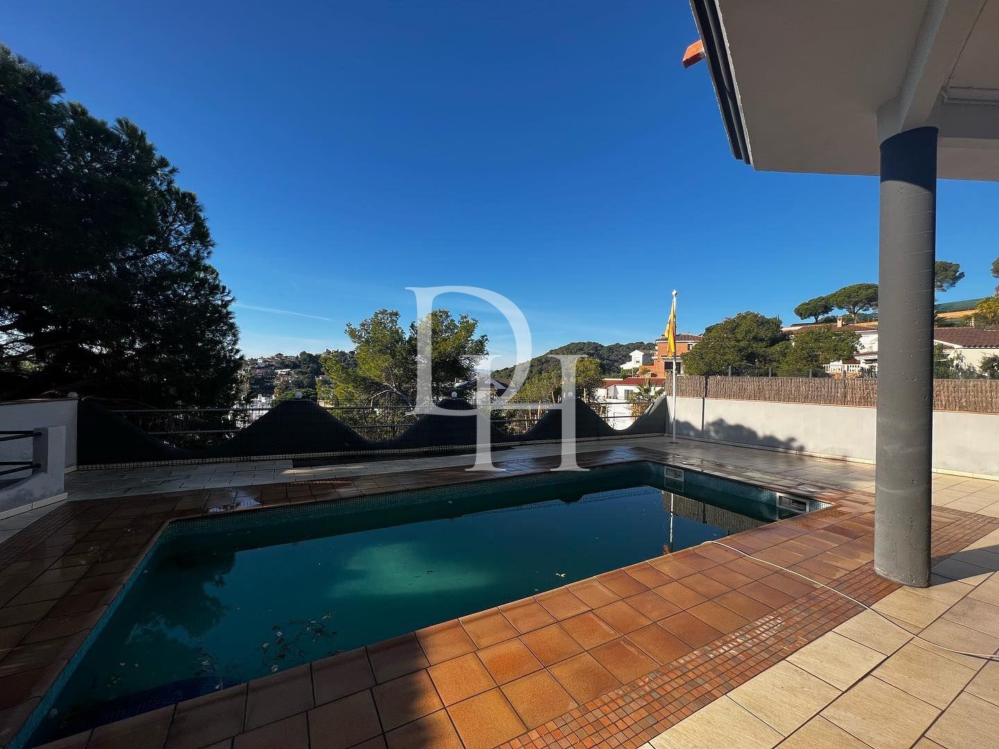 House / Villa, Spain, Catalonia, Barcelona, 1 200 000 € photo 2