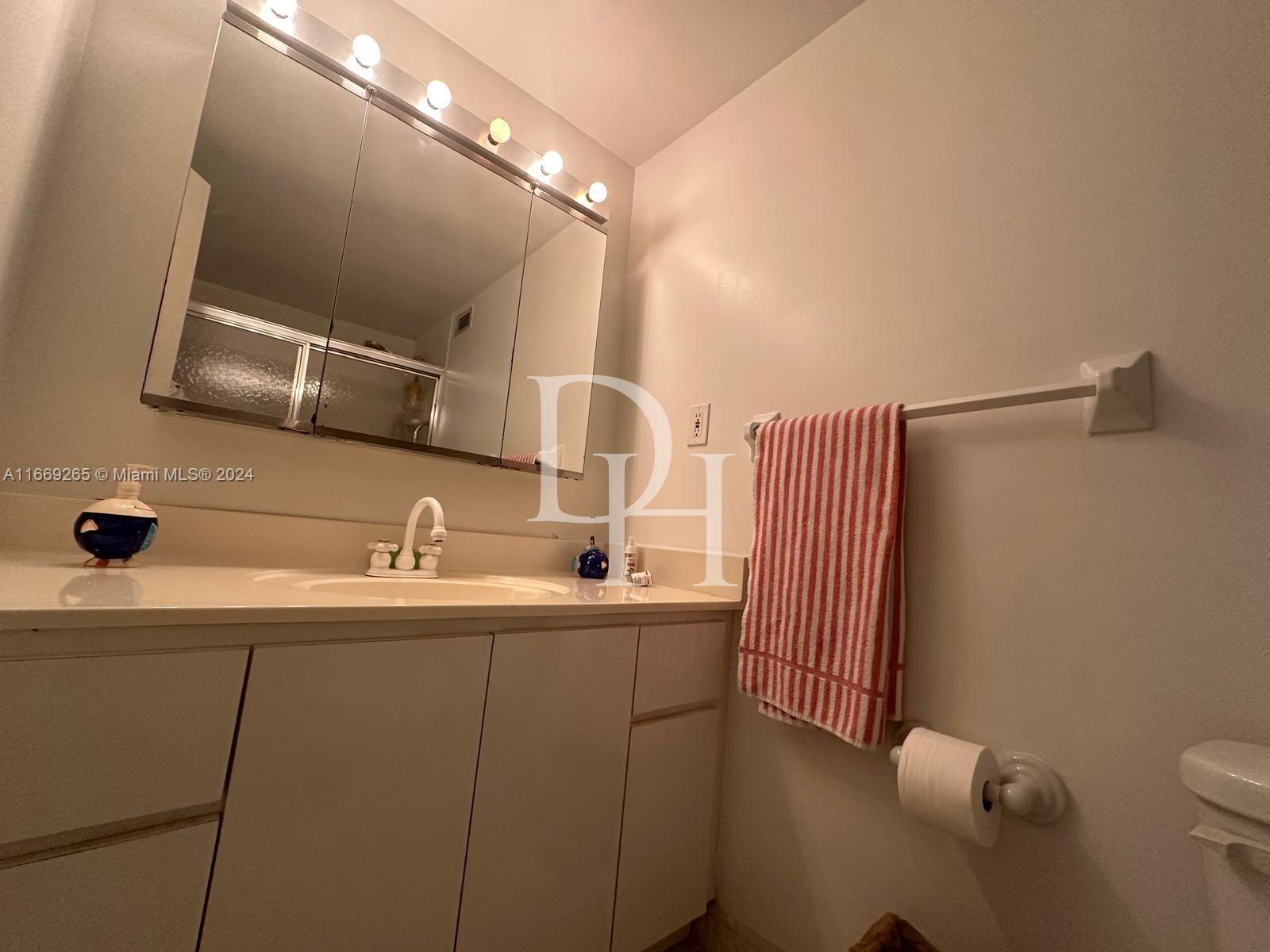 Apartments, USA, Florida, Miami, 299 000 $ photo 11