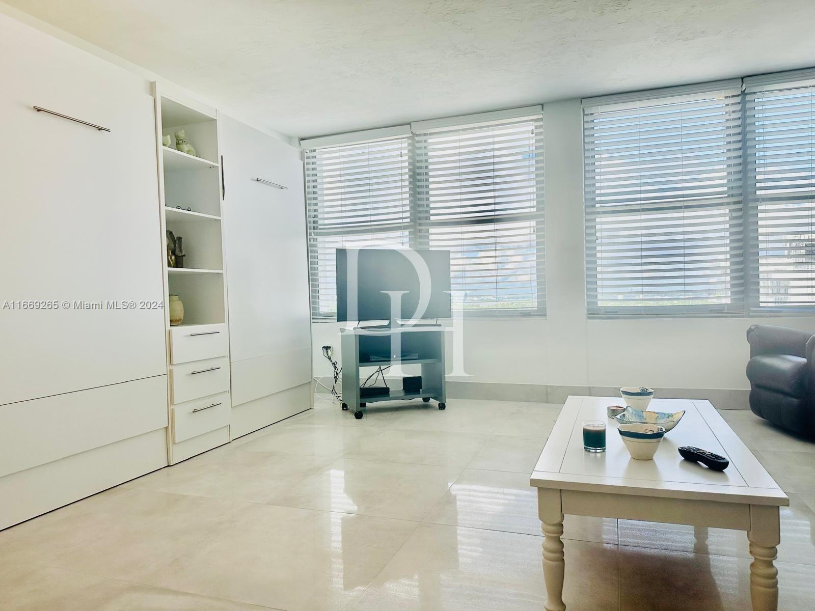 Apartments, USA, Florida, Miami, 299 000 $ photo 14