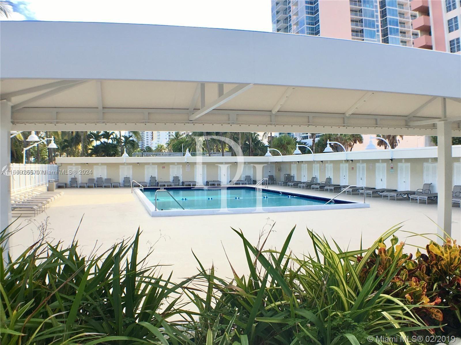Apartments, USA, Florida, Miami, 299 000 $ photo 2