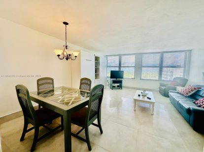 Apartments, USA, Florida, Miami, 299 000 $ photo 12