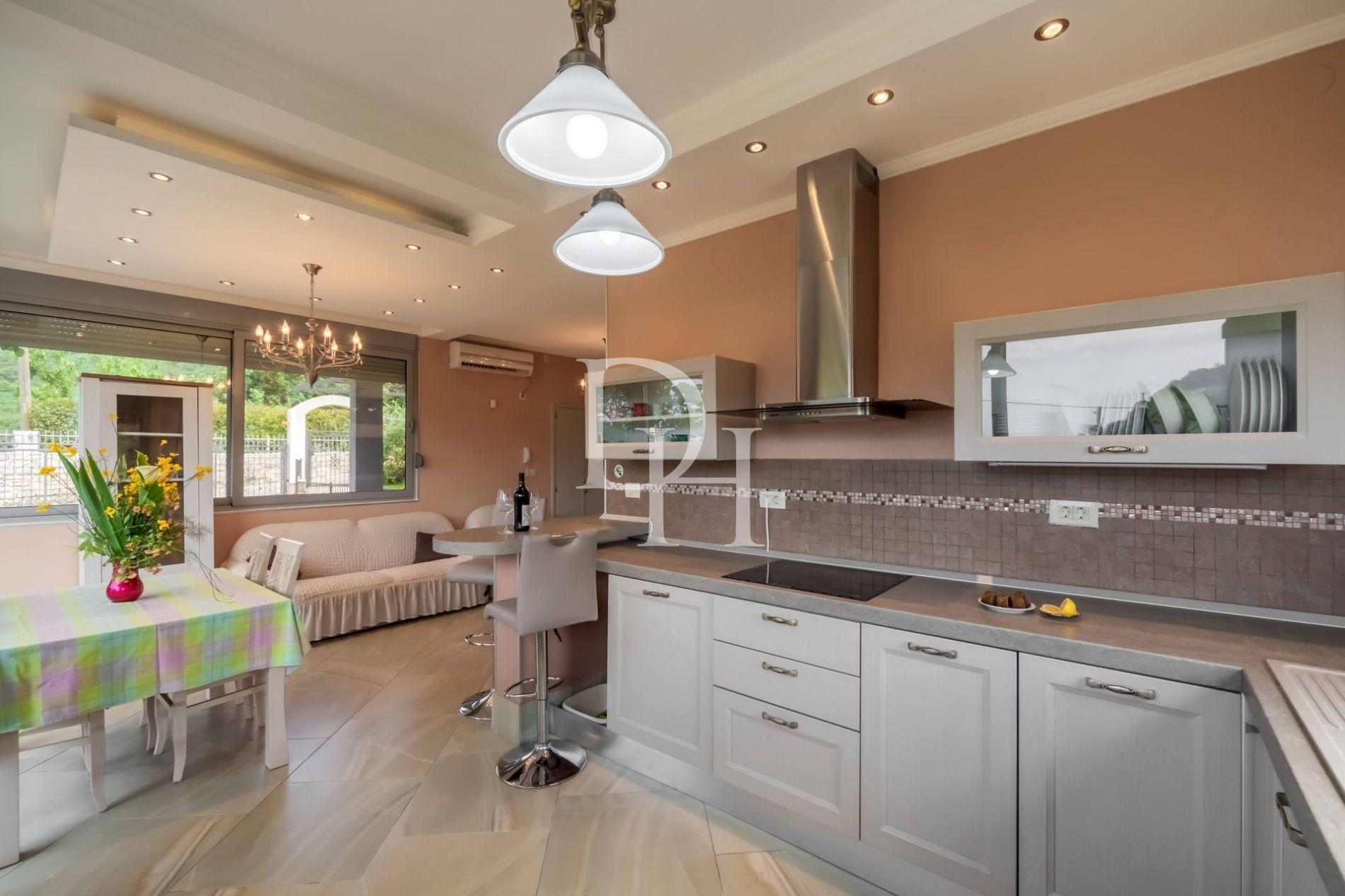 Haus / Villa, Montenegro, G. Budva, Petrovac, 785 000 € foto 12