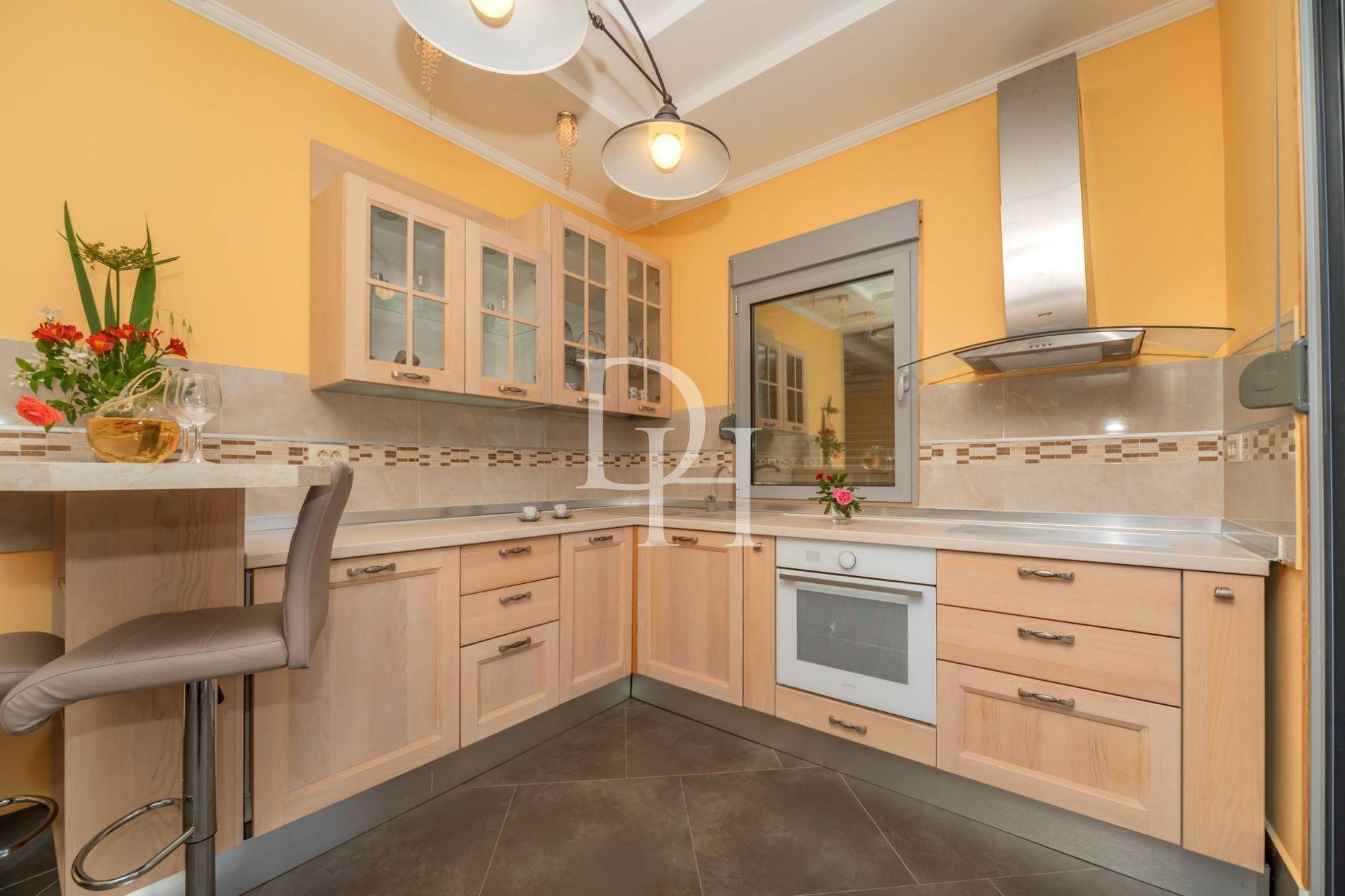 Haus / Villa, Montenegro, G. Budva, Petrovac, 785 000 € foto 4