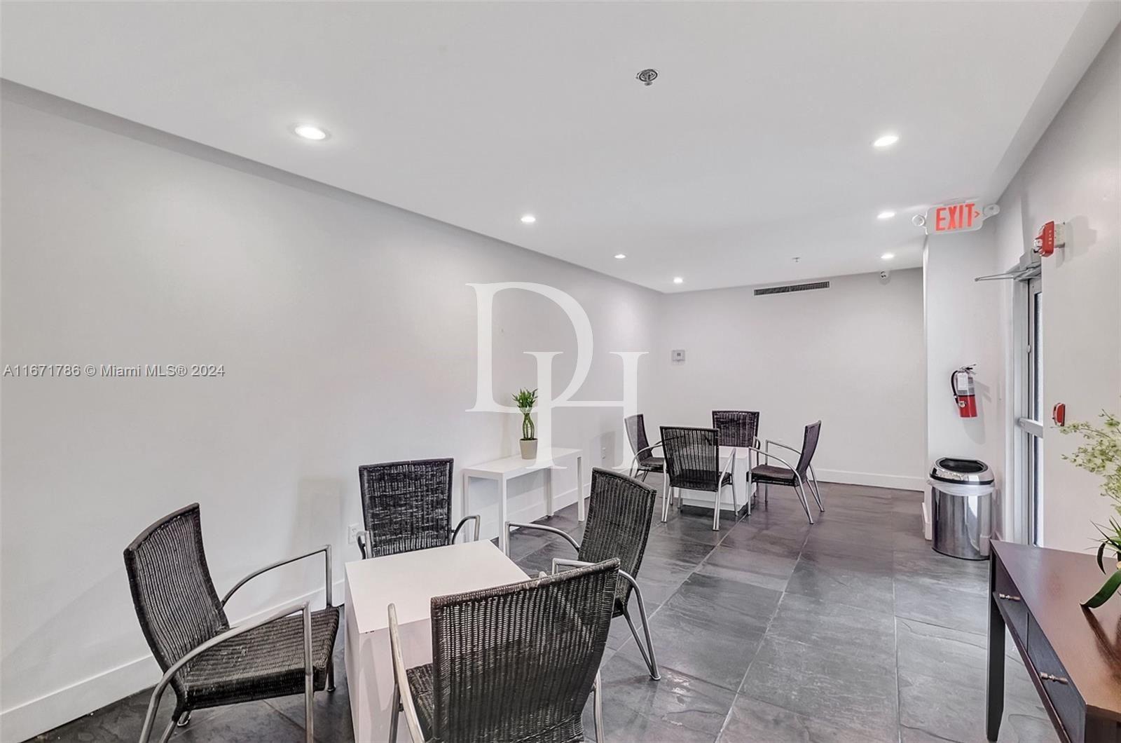 Apartments, USA, Florida, Miami, 325 000 $ photo 16