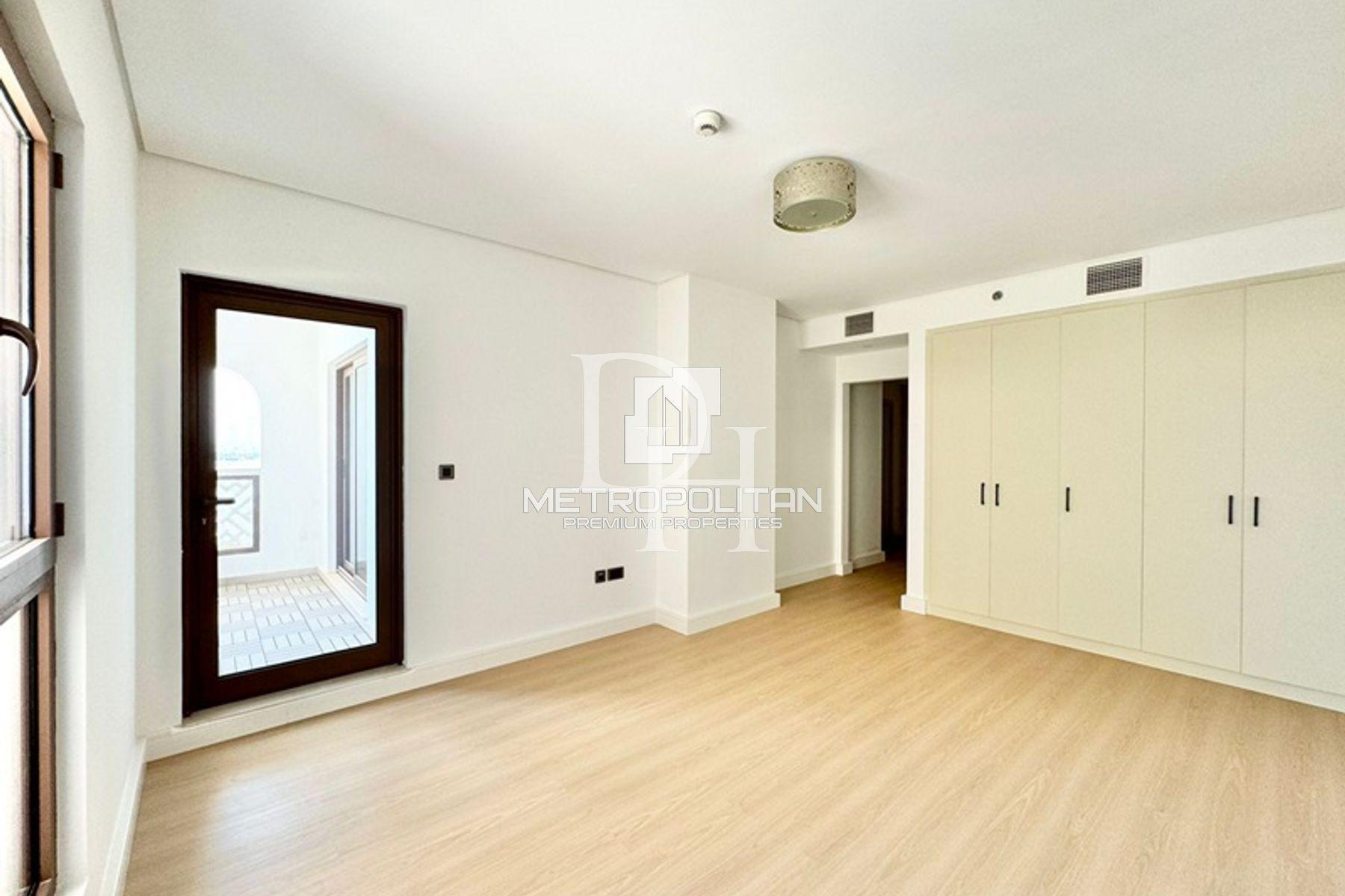Apartments, UAE, Emirate of Dubai, Palm Jumeirah, 10 500 000 Dh photo 12
