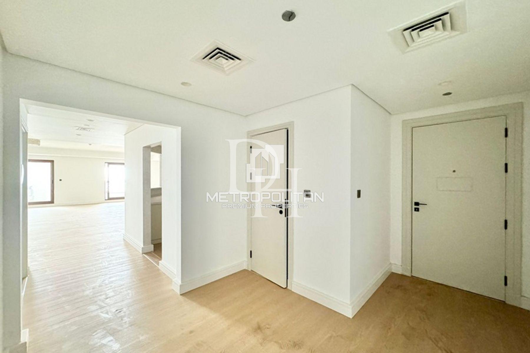 Apartments, UAE, Emirate of Dubai, Palm Jumeirah, 10 500 000 Dh photo 5