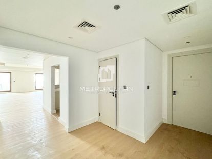 Apartments, UAE, Emirate of Dubai, Palm Jumeirah, 10 500 000 Dh photo 5