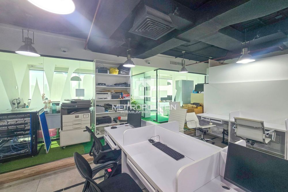 Офисное помещение в Concord Tower в Дубай Медиа Сити в Дубае - 264500Dh - Ref: 11145 фото 1