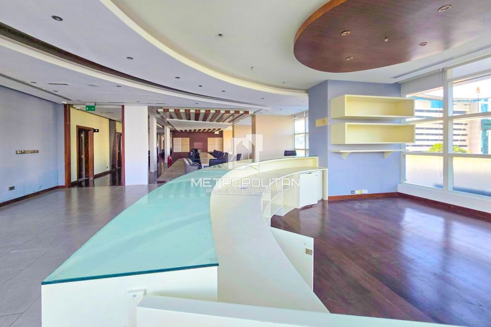 Помещение в центре (DIFC) в Дубае - 1518480Dh - Ref: 11178 фото 1