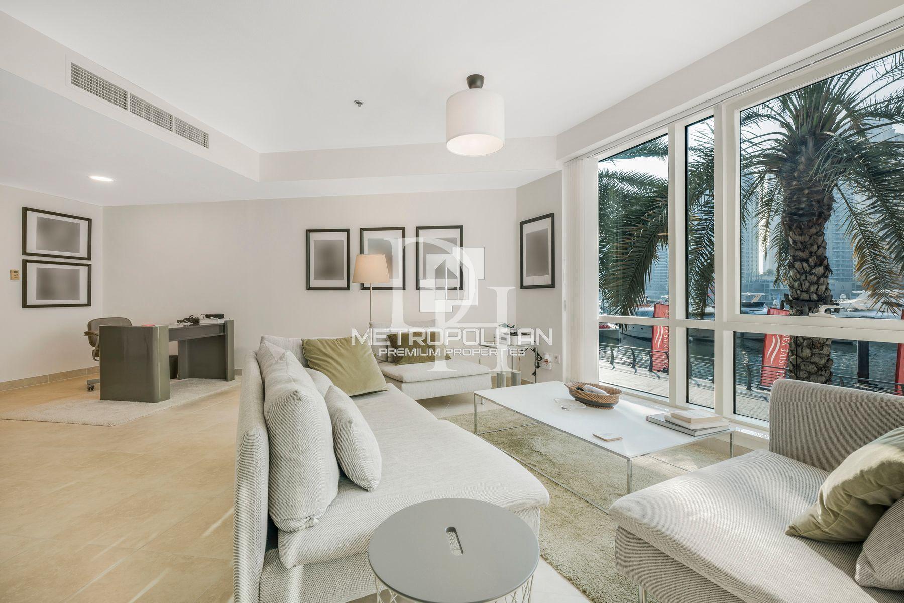 Apartments, UAE, Emirate of Dubai, Dubai Marina, 2 450 000 Dh photo 4