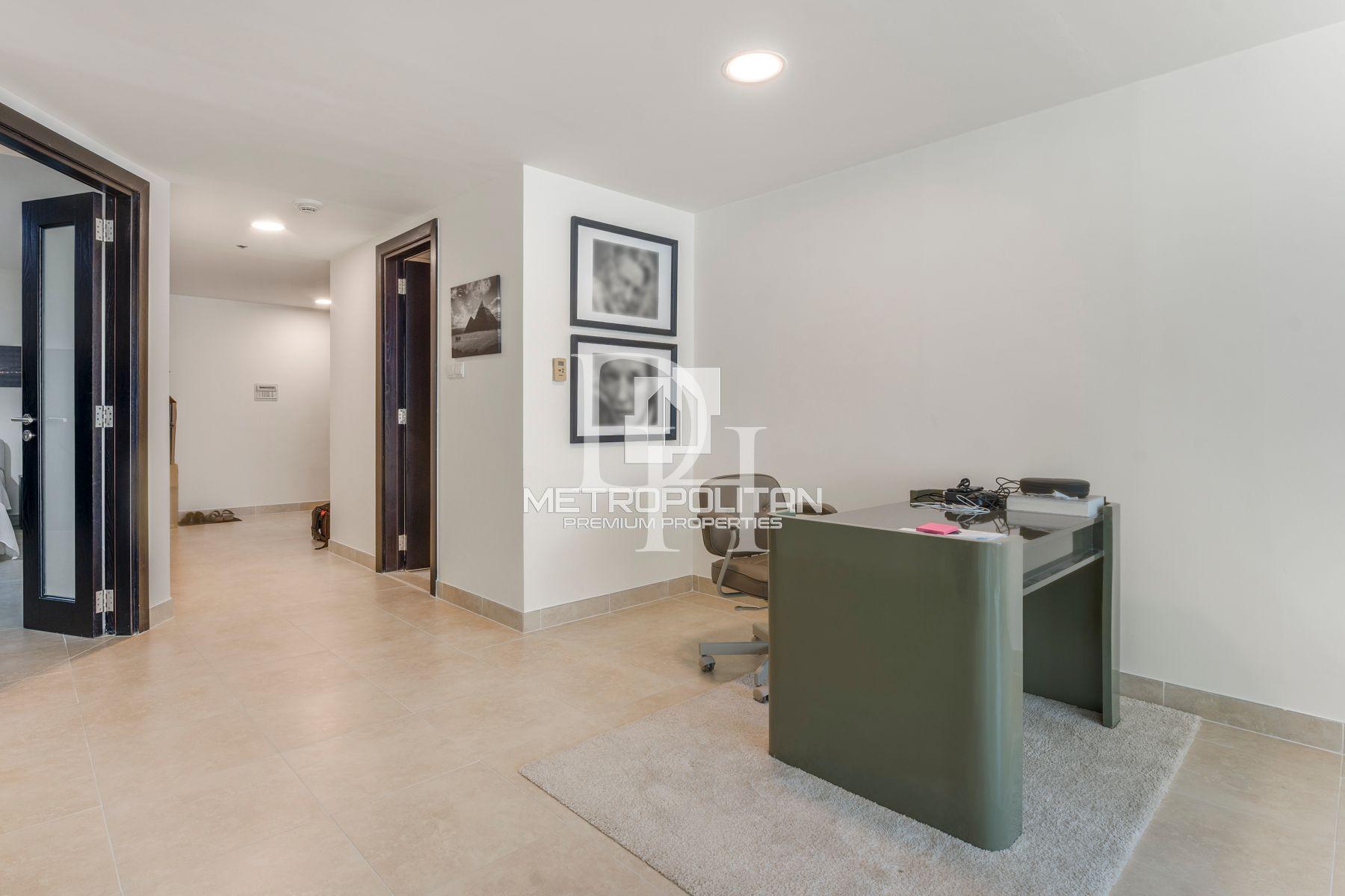 Apartments, UAE, Emirate of Dubai, Dubai Marina, 2 450 000 Dh photo 8