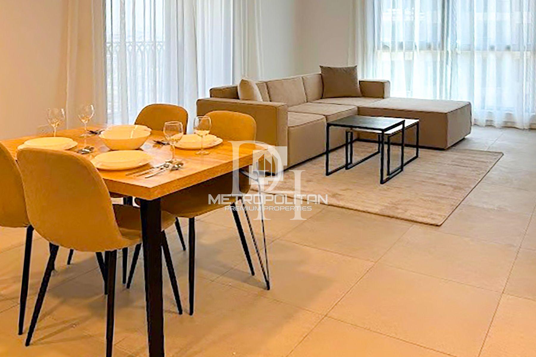 Apartments, UAE, Emirate of Dubai, Dubai, 3 900 000 Dh photo 1