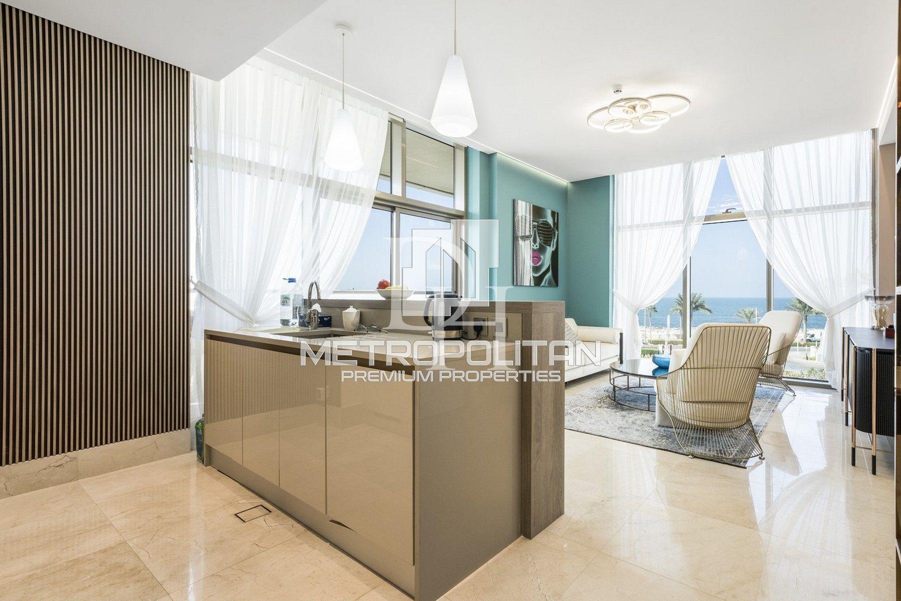 Apartments, UAE, Emirate of Dubai, Palm Jumeirah, 4 250 000 Dh photo 4