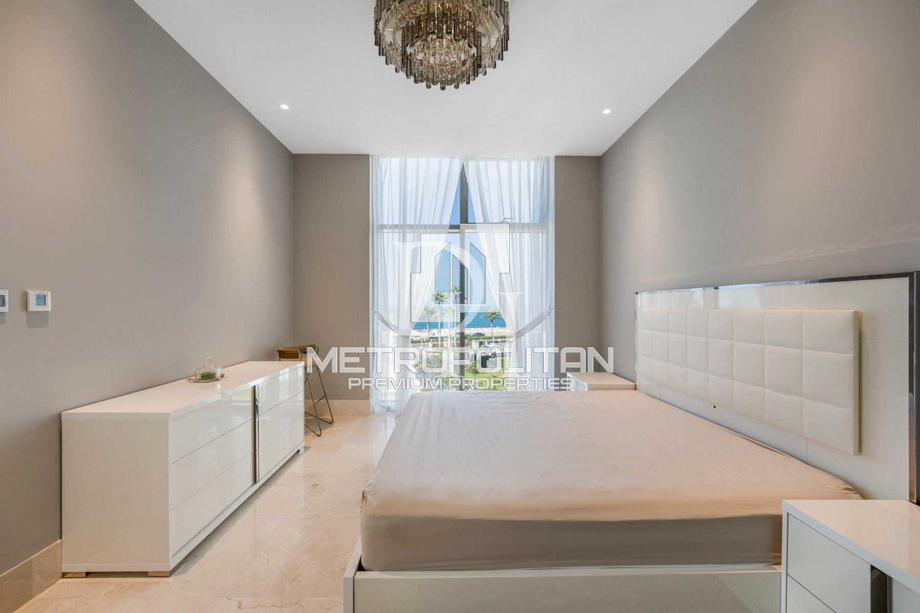 Apartments, UAE, Emirate of Dubai, Palm Jumeirah, 4 250 000 Dh photo 8