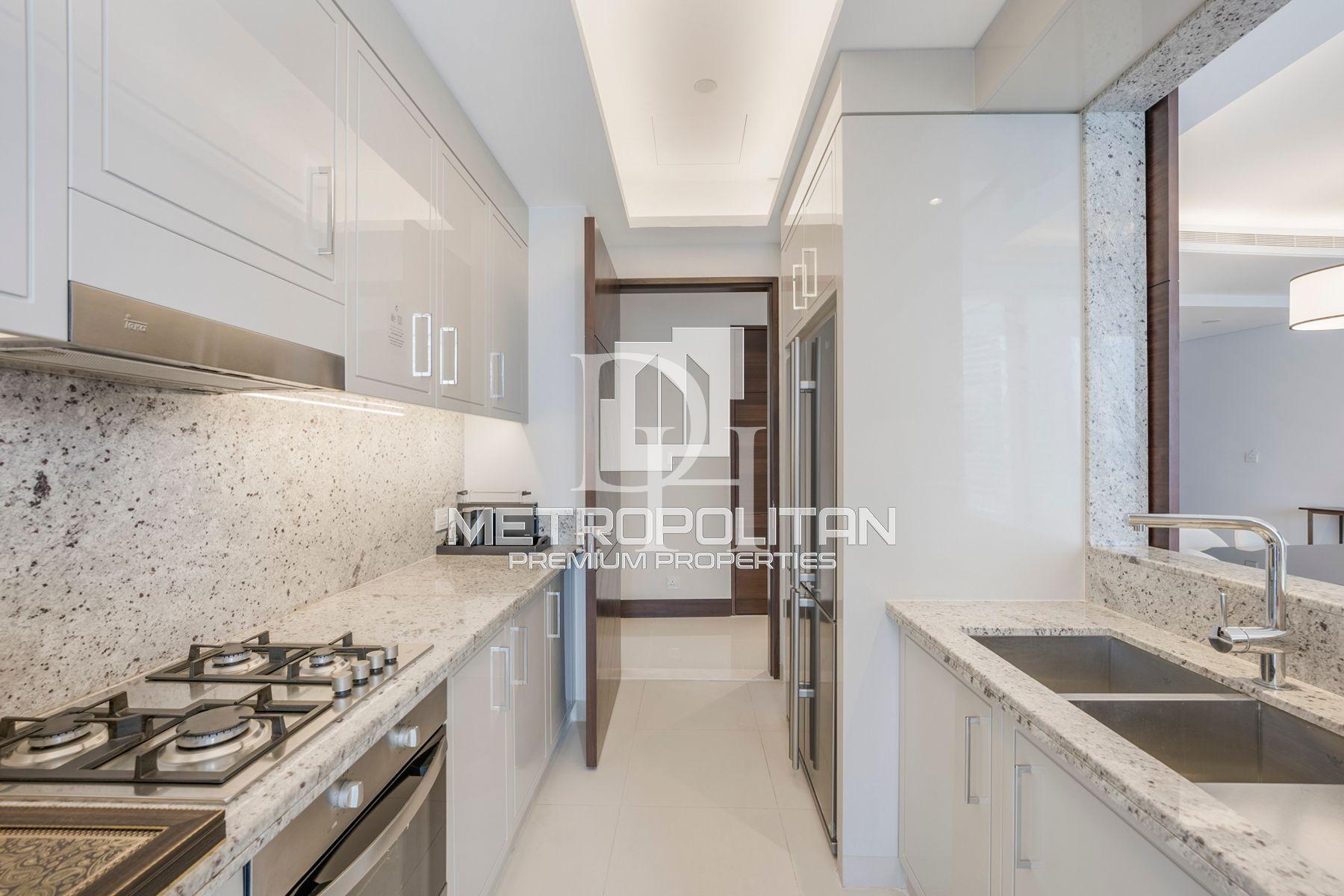 Apartments, UAE, Emirate of Dubai, Downtown Burj Dubai, 6 200 000 Dh photo 11