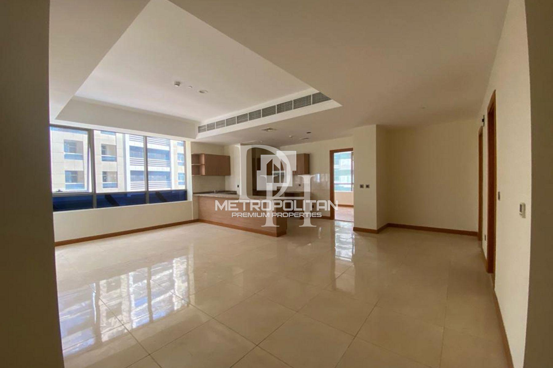 Apartments, UAE, Emirate of Dubai, Dubai, 1 650 000 Dh photo 1