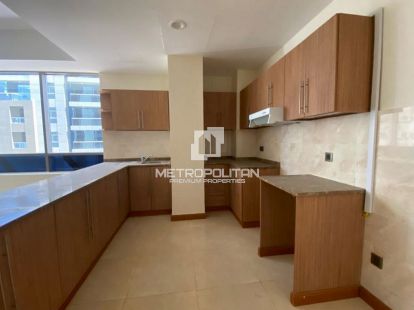 Apartments, UAE, Emirate of Dubai, Dubai, 1 650 000 Dh photo 2