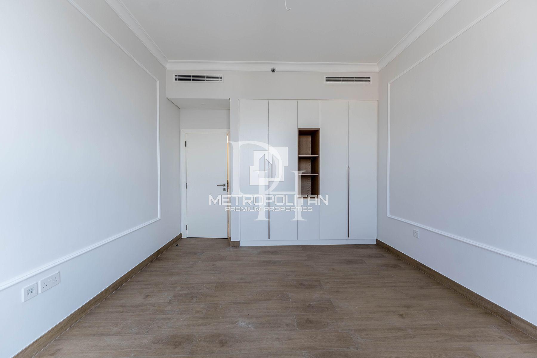 Apartments, UAE, Emirate of Dubai, Jumeirah, 2 400 000 Dh photo 12