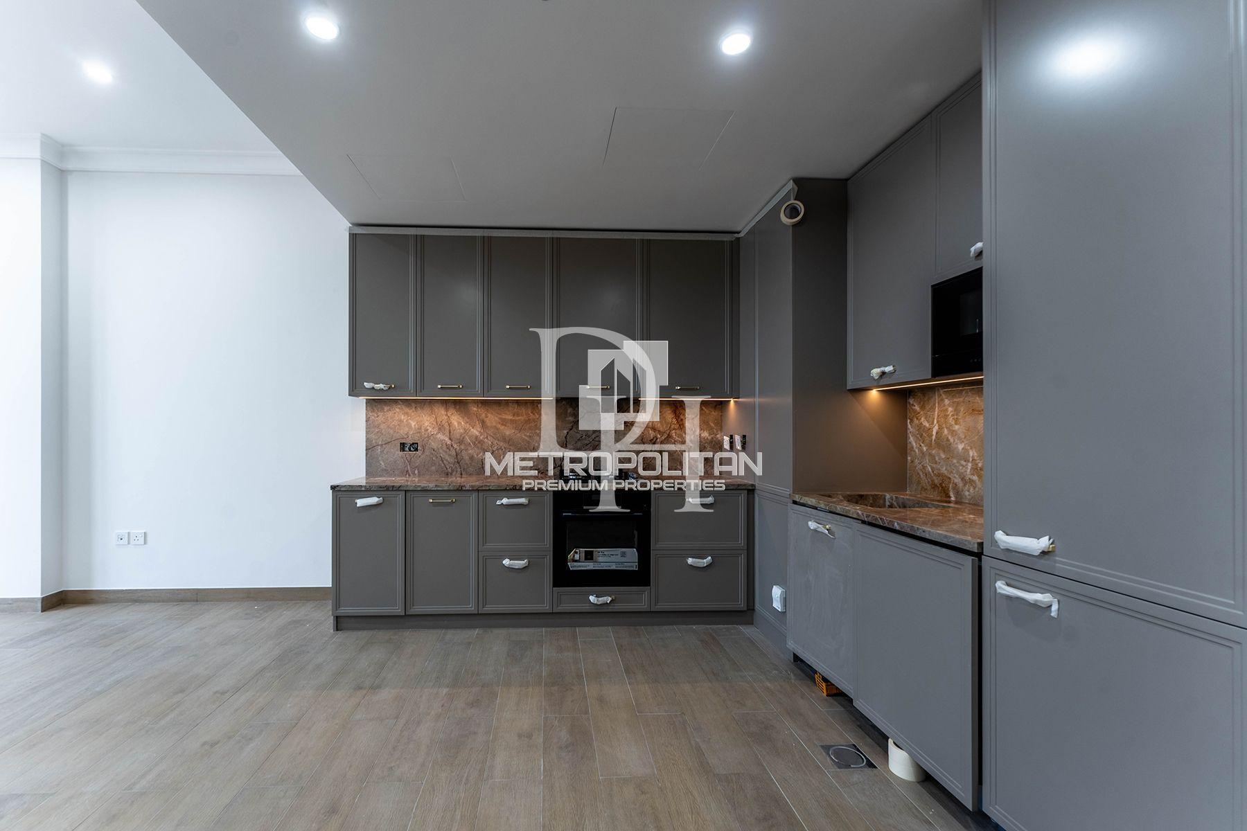 Apartments, UAE, Emirate of Dubai, Jumeirah, 2 400 000 Dh photo 3