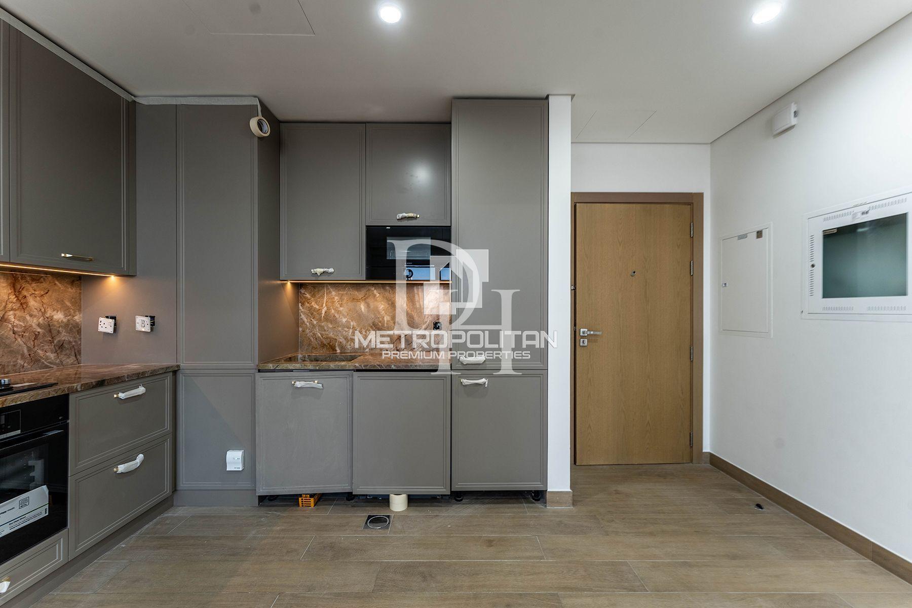 Apartments, UAE, Emirate of Dubai, Jumeirah, 2 400 000 Dh photo 4