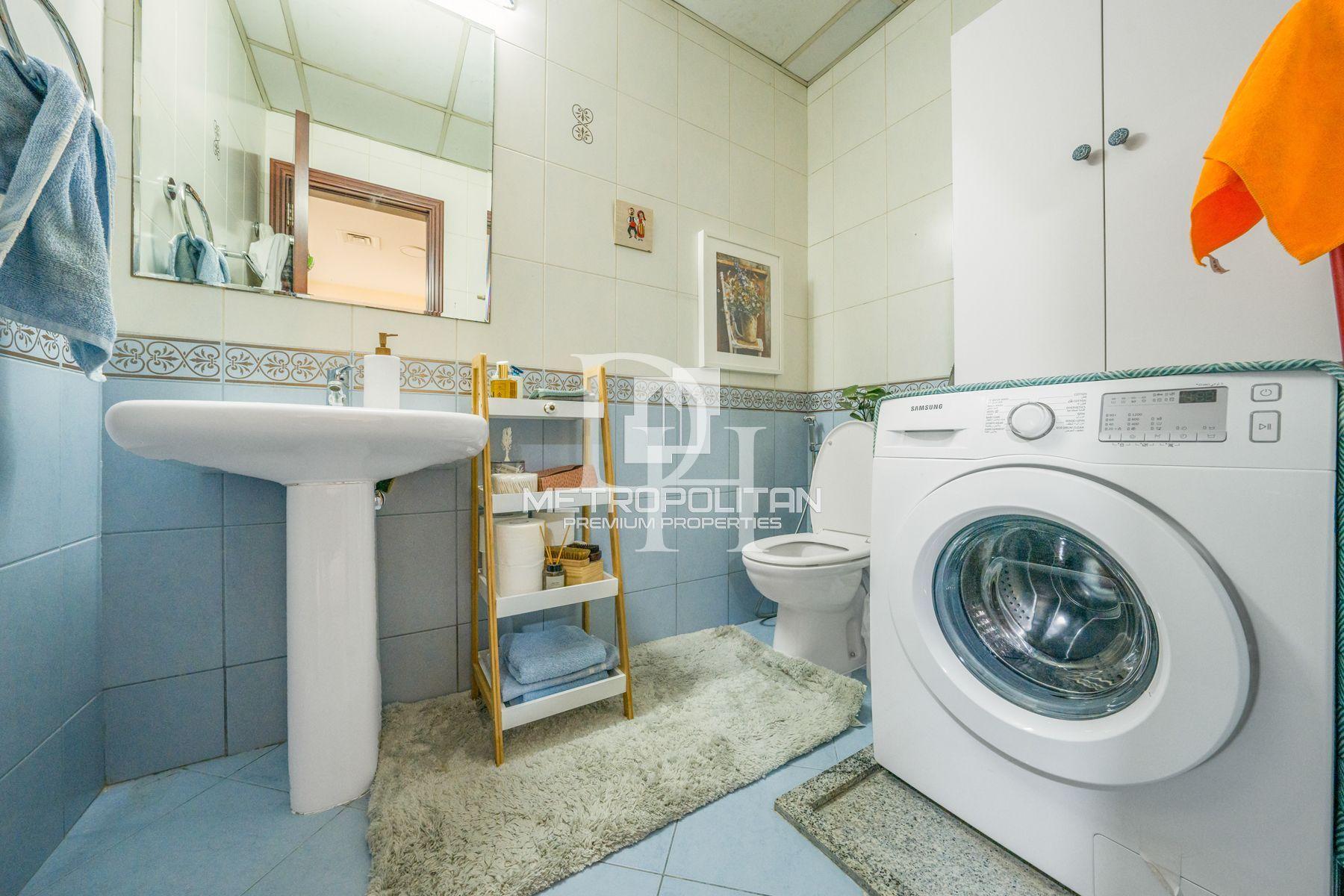 Apartments, UAE, Emirate of Dubai, Jumeirah, 1 100 000 Dh photo 11